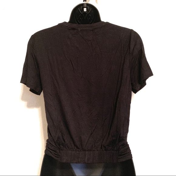 Black crop top with twist knot 🖤 - Picture 6 of 7